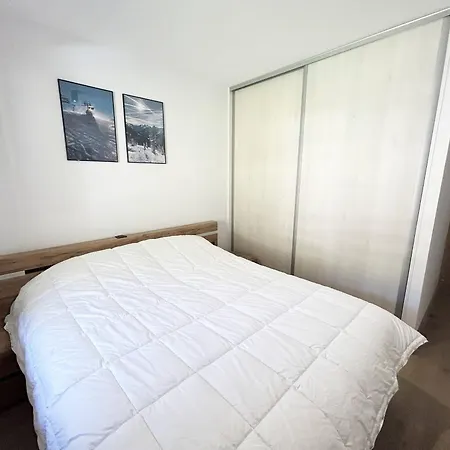 Cosy 4-6 Pers. Avec Balcon, Parking Et Wifi - Champagny-en-vanoise - Fr-1-638-12 Apartment La Plagne